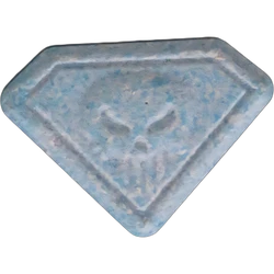 Pil Punisher — MDMA 24mg; Caffeine 183mg — Berlin, Duitsland