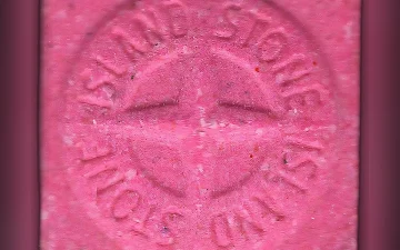 Stone Island-pillen (Ecstasy / MDMA)